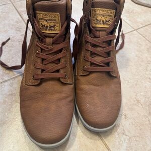 Levi's Men's Brown High-Top Sneakers